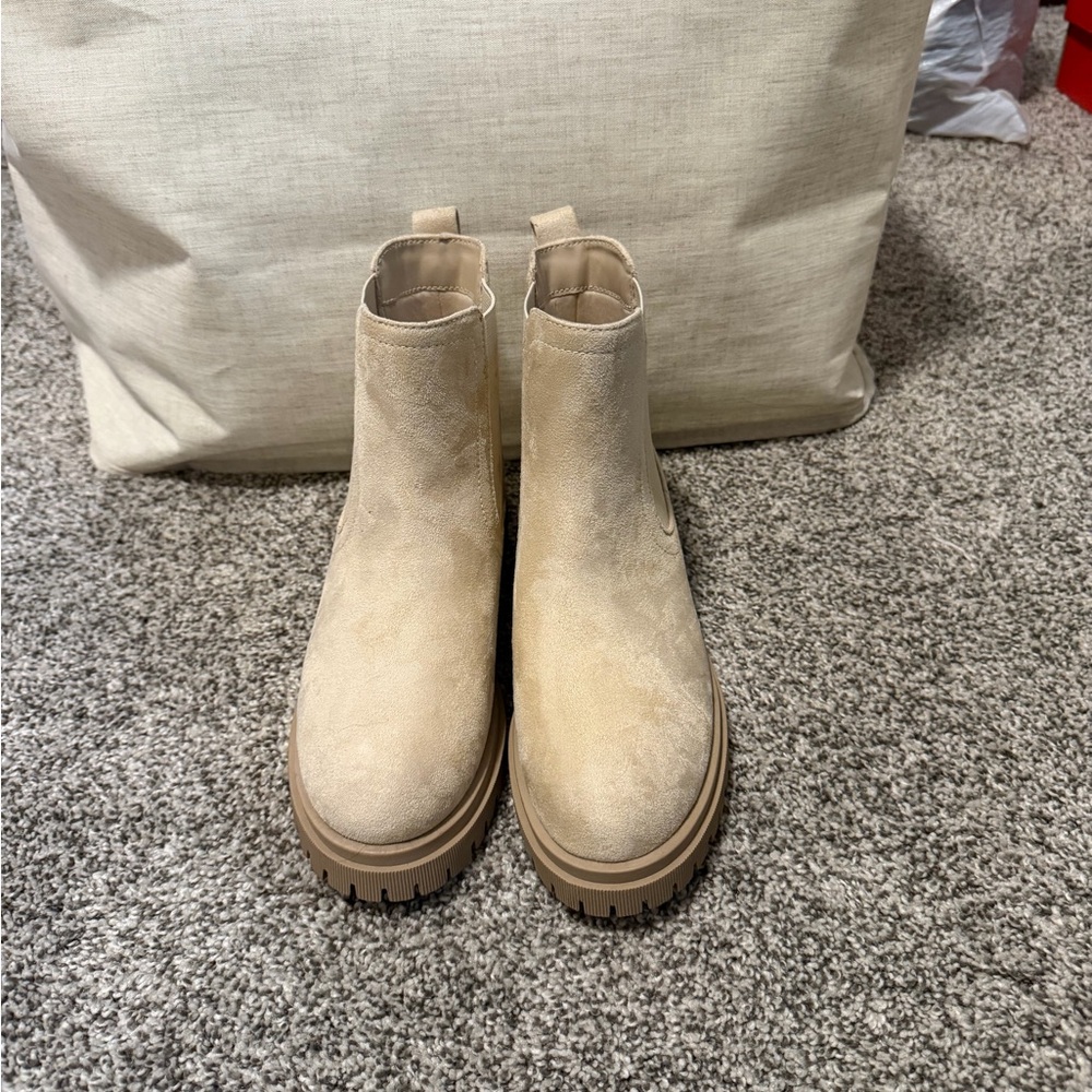 Old Navy Beige Suede Chelsea Lug Ankle Boots